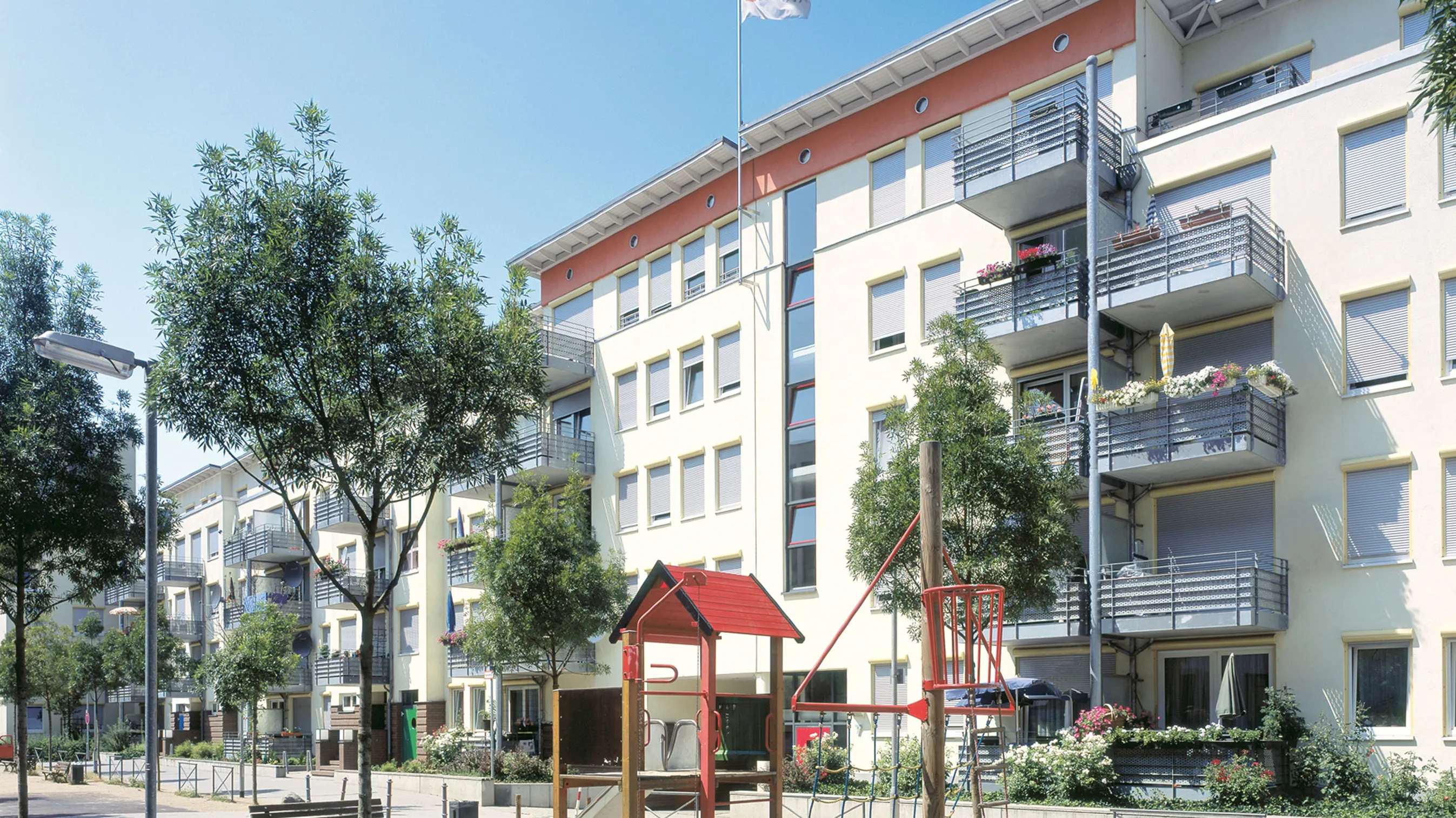 Frankfurt-Ostend, Martin-Elsässer-Weg