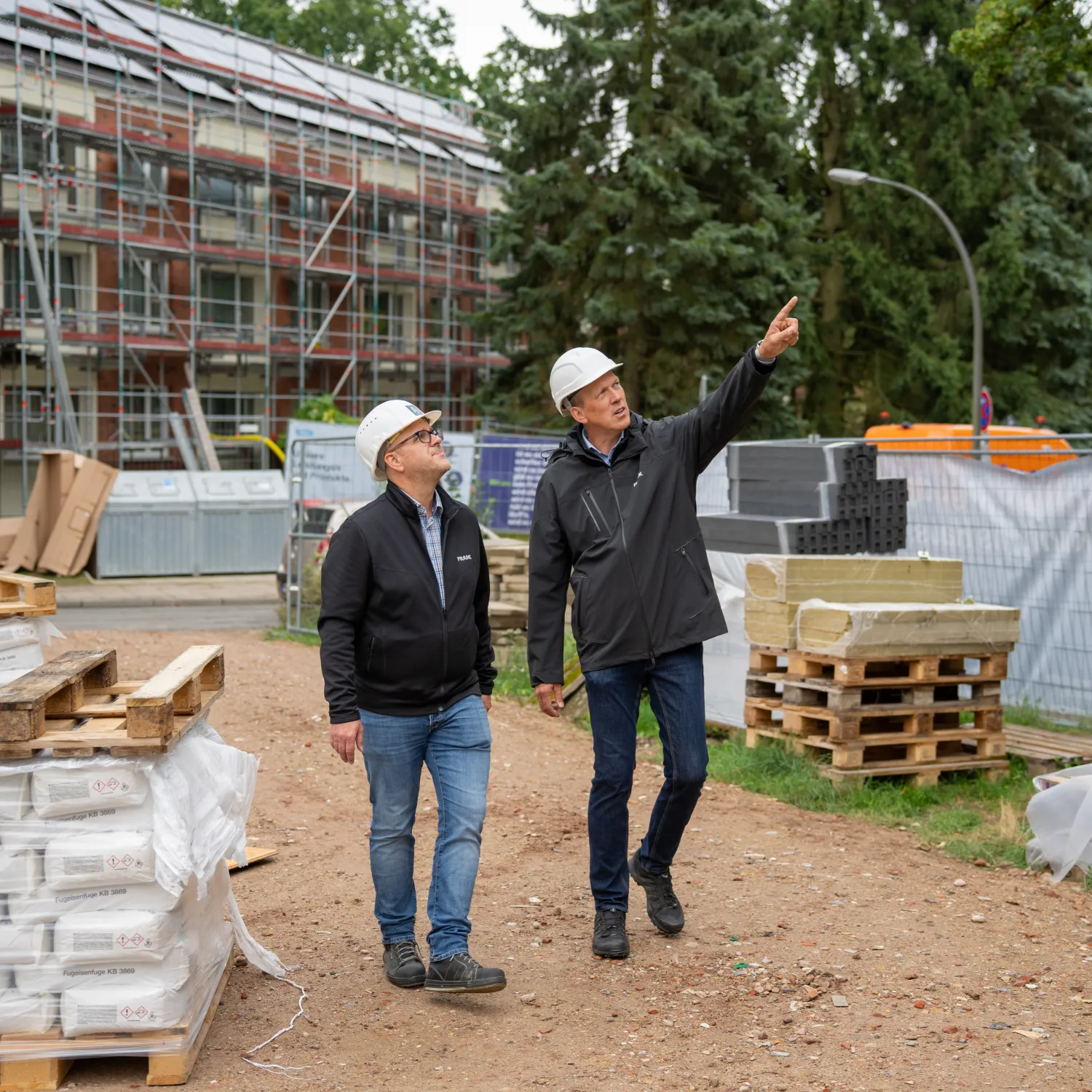 Männer auf der Baustelle