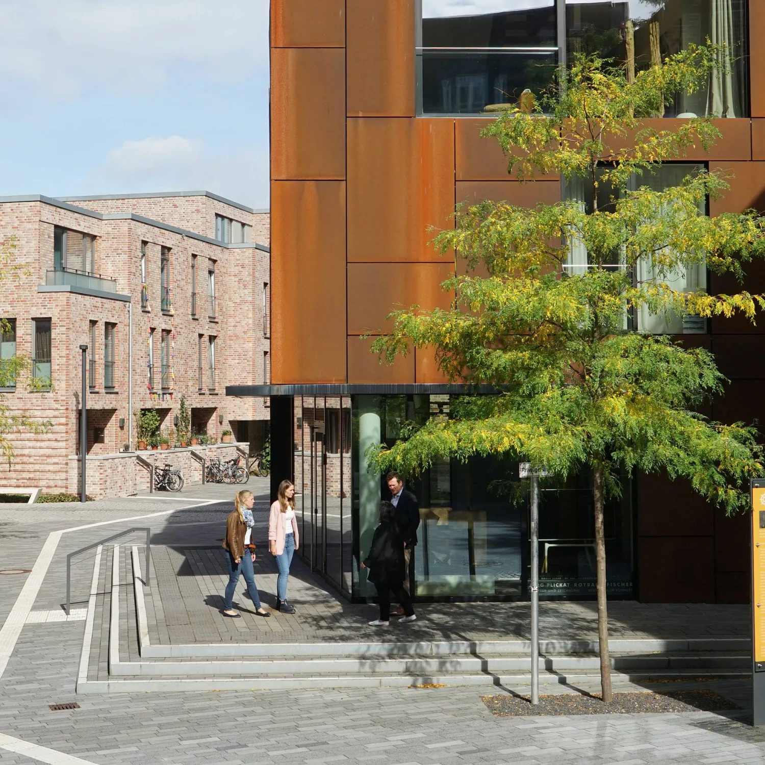 Bebauung der ehemaligen Alten Feuerwache in Kiel mit Stadthäusern und Studentenwohnungen. Städtebauliche Entwicklung von FRANK