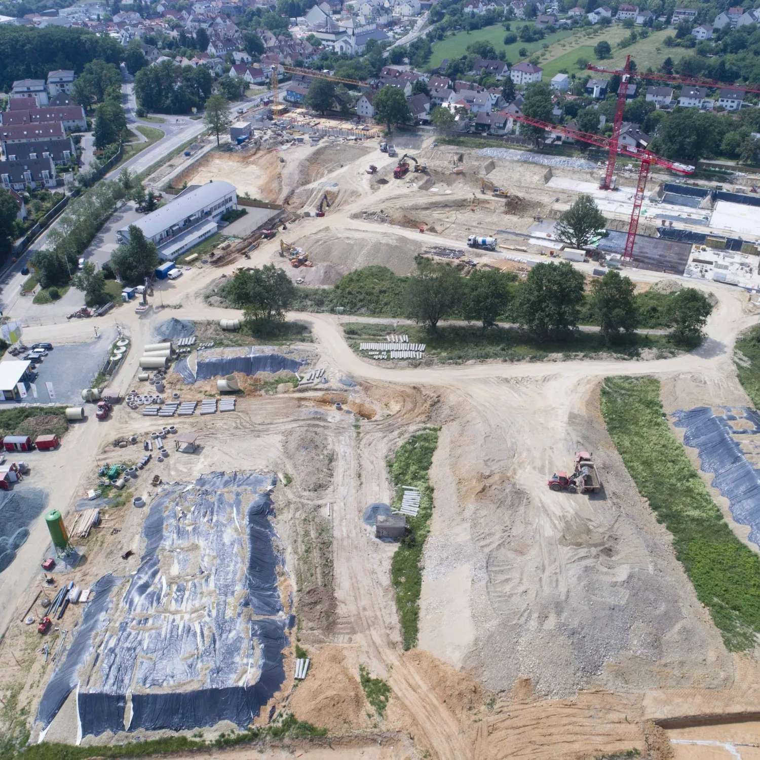 Bauliche Vorbereitungen zur Erschließung und Entwicklung einer von FRANK geplanten Öko-Siedlung.