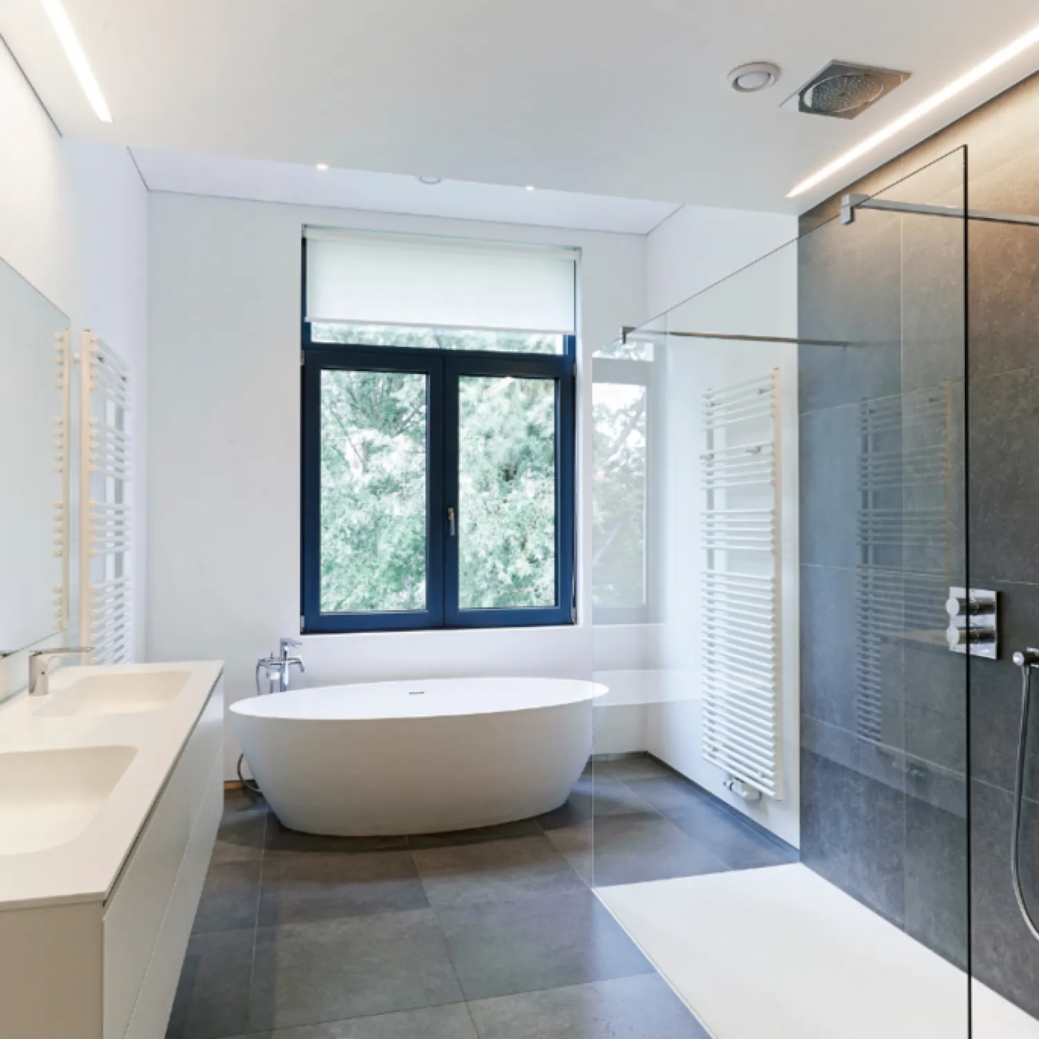 Einfaches Badezimmer