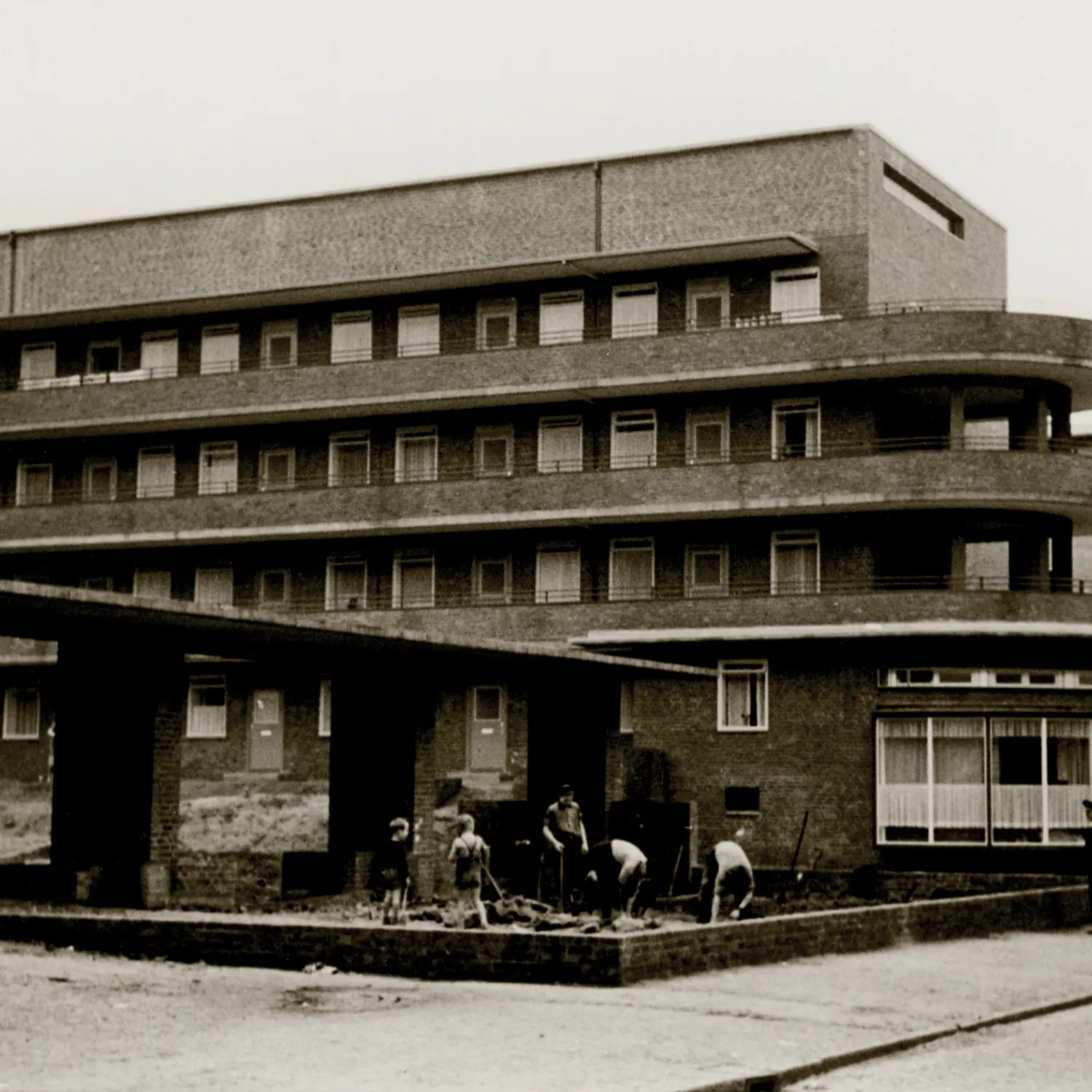Schwalbenplatz Laubenganghaus