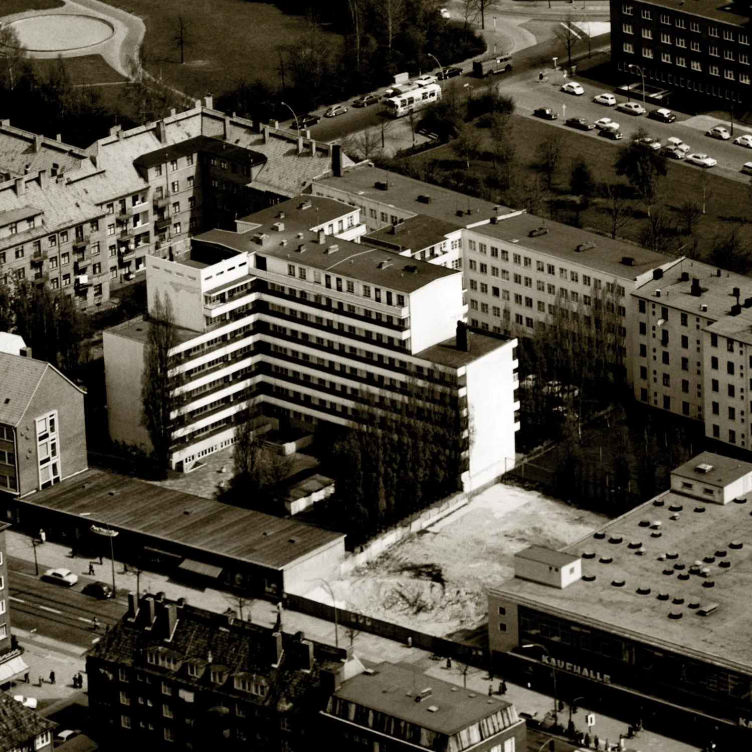 Schwalbenplatz Laubenganghaus
