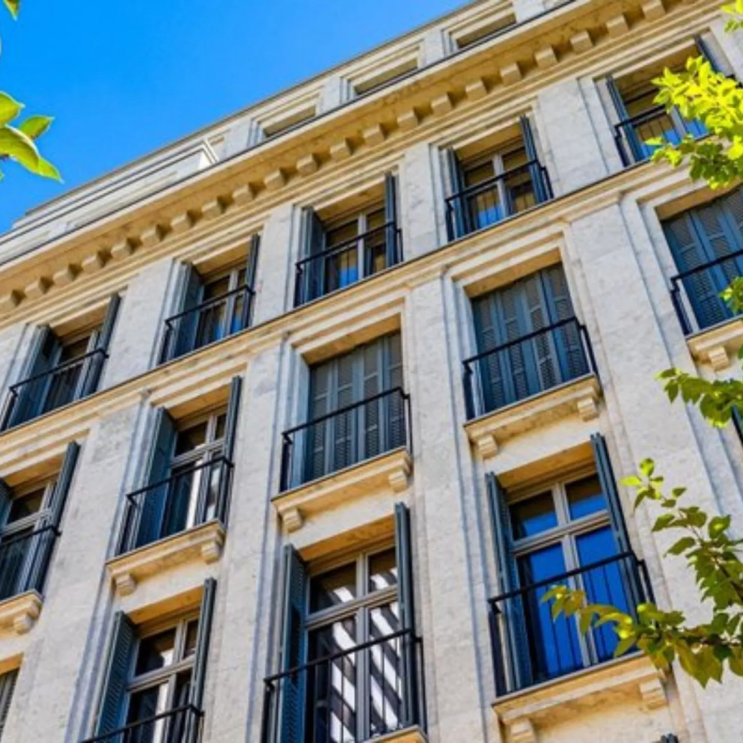 Außenfassade vom neuen FRANK Office in Frankfurt